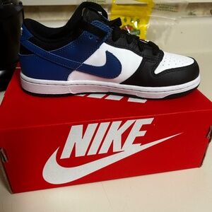 Nike dunk low industrial blue